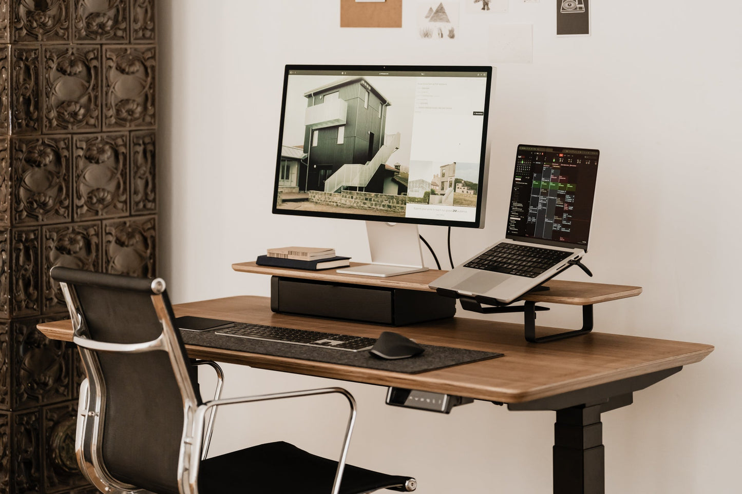 Desk Shelf – Space-Saving Organizer for a Neat, Efficient Workspace
