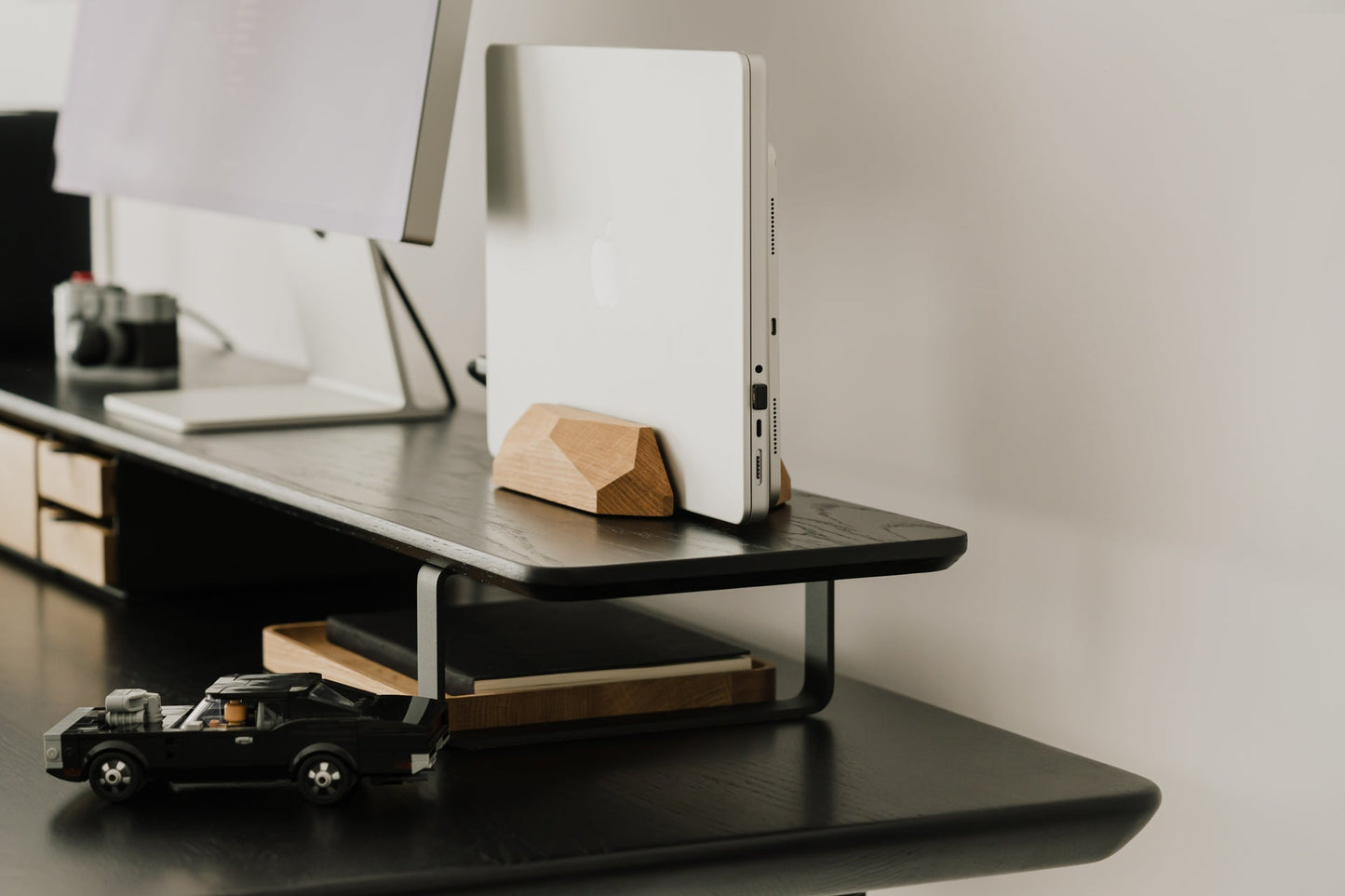 Desk Shelf – Space-Saving Organizer for a Neat, Efficient Workspace