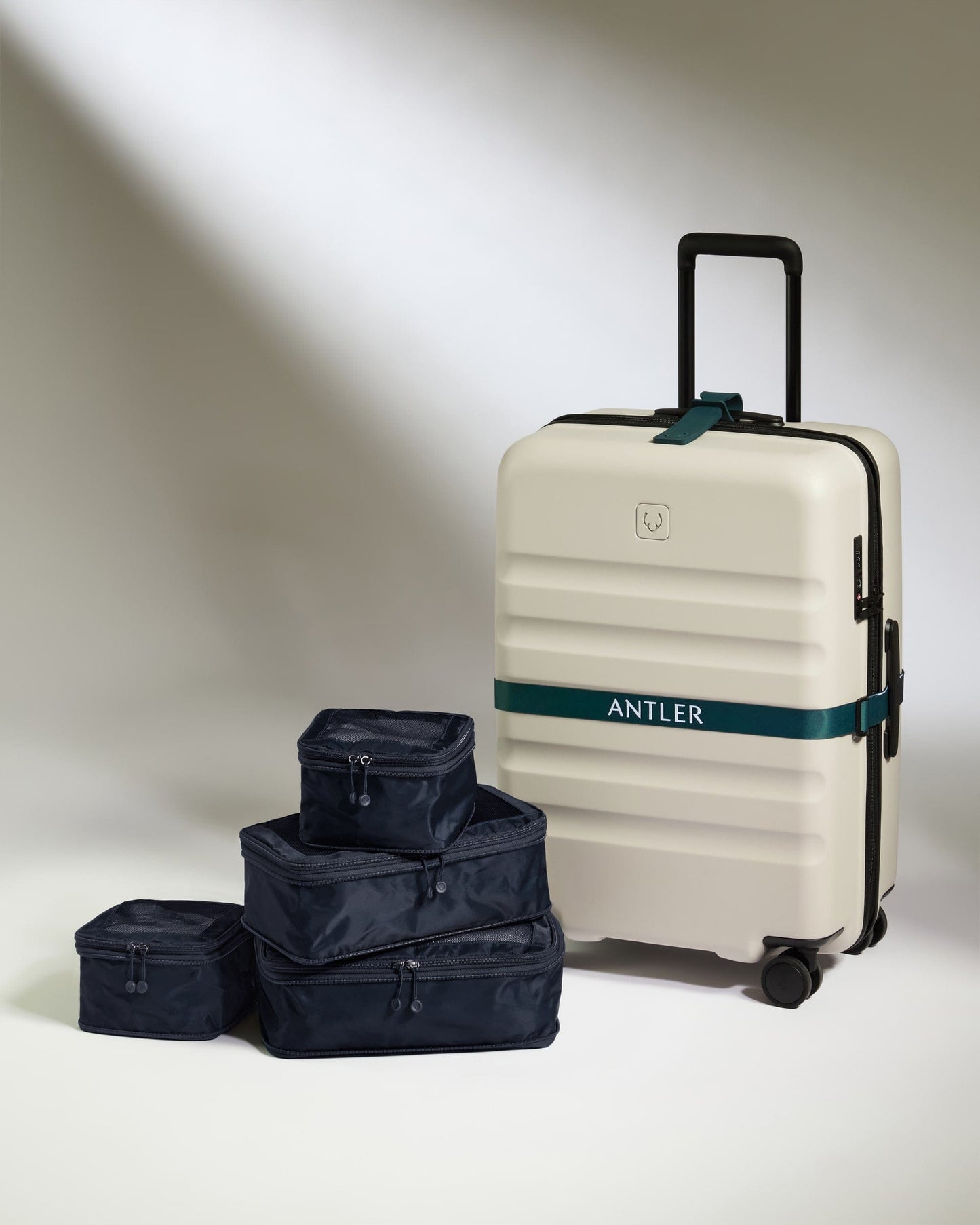 Navy Blue Packing Cubes – 4-Piece Set for Effortless Travel Organization